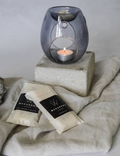 Load image into Gallery viewer, Handmade Soy Wax Melts- Choose your scent