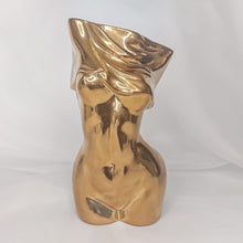 Load image into Gallery viewer, Caramel Rose Home Masterpiece Vase - Gold