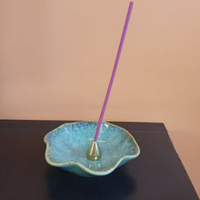 Load image into Gallery viewer, Raindrop Incense Holder
