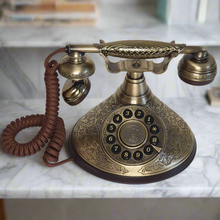 Load image into Gallery viewer, GPO Duchess Push-Button Telephone
